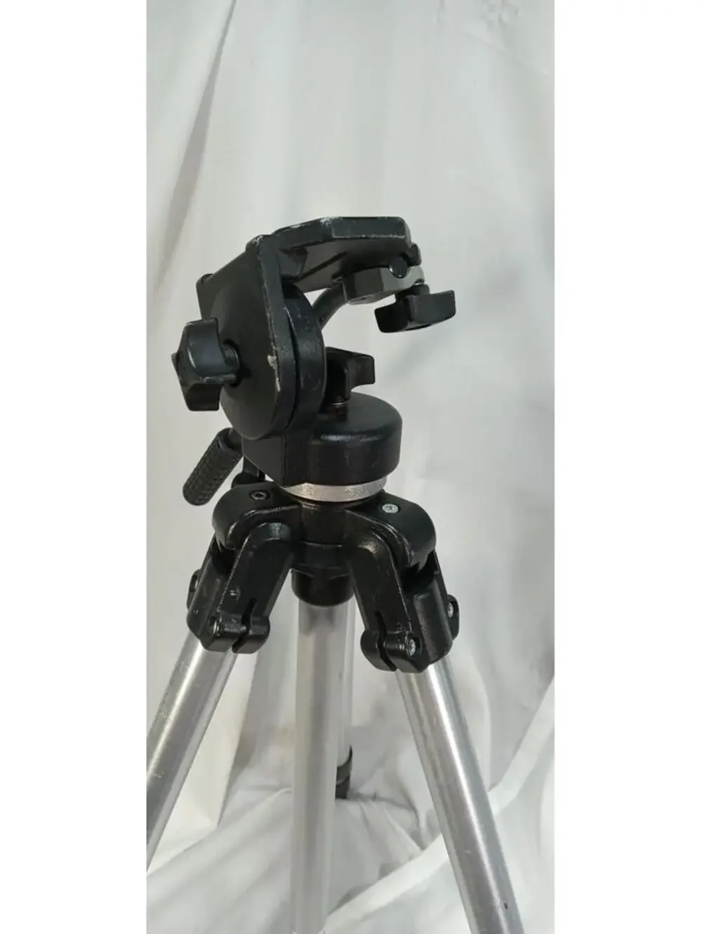 Bogen Manfrotto 3126 Fluid Head Video Camera Tripod Made in Italy Professional